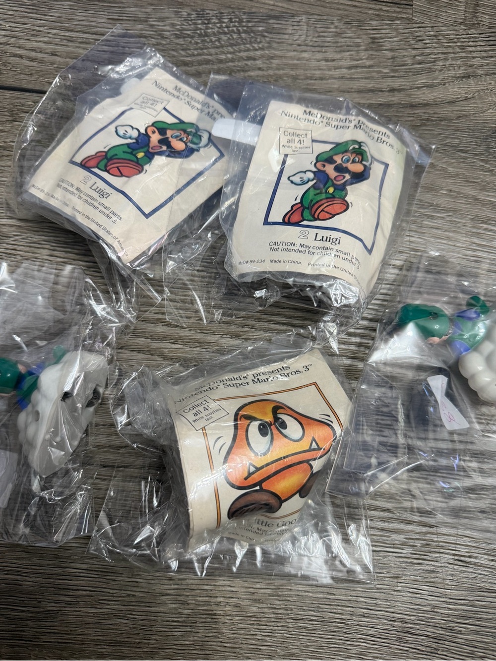 Lot of 4 Vintage Luigi and Goomba Super Mario Brothers Nintendo McDonald’s Toys